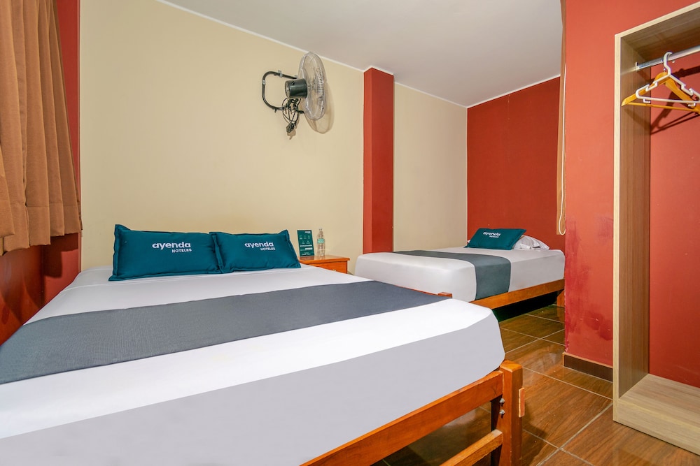 Standard Twin Room photo 1