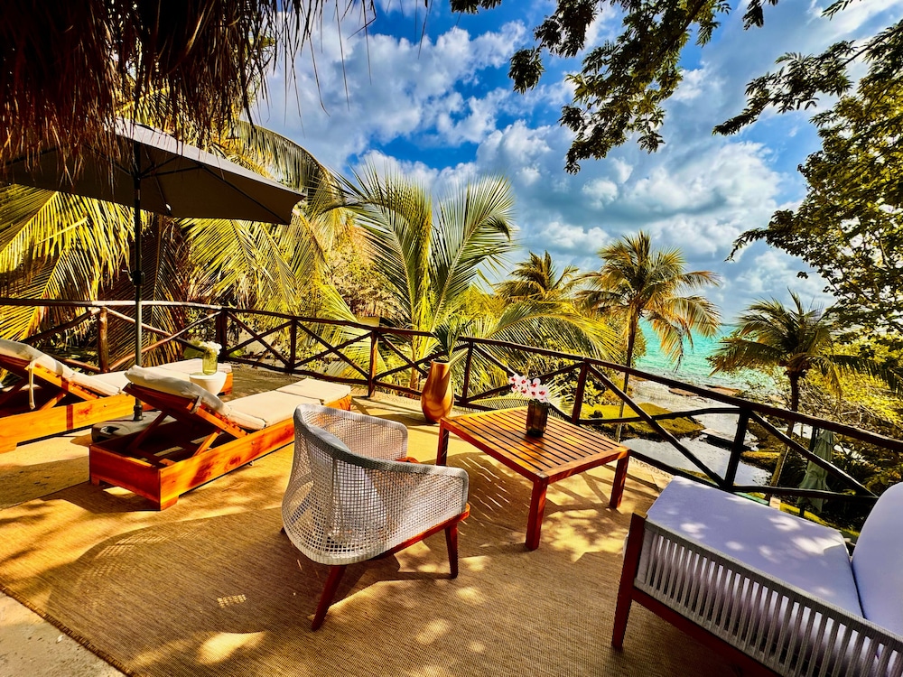 Royal Suite, 1 King Bed, Terrace, Lake View