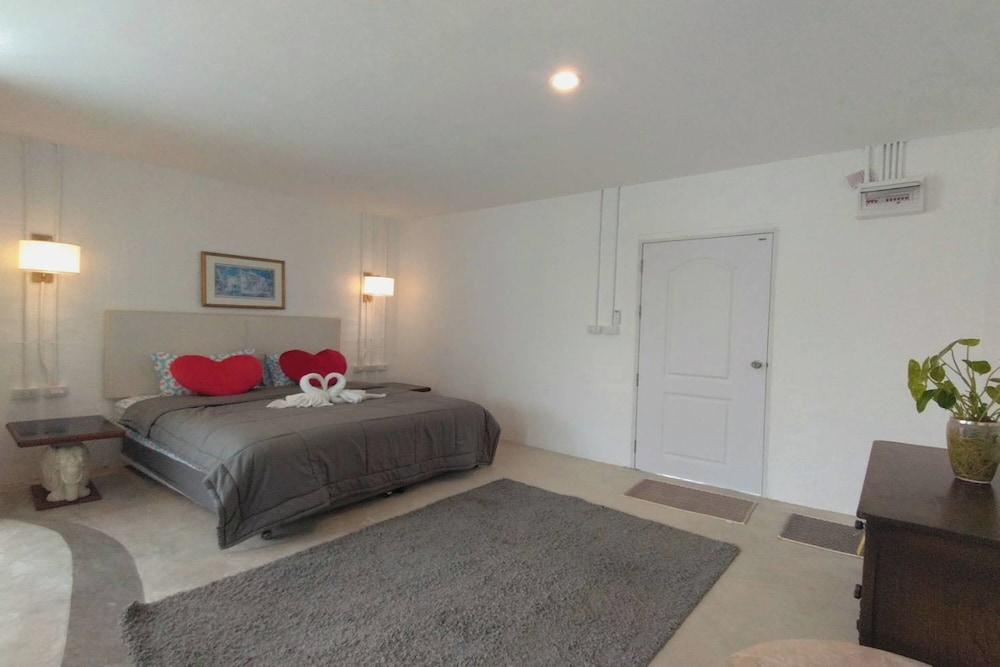 Penthouse - Photo 20