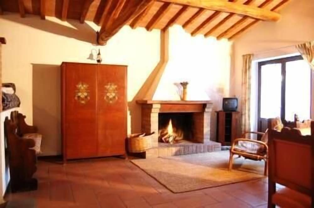 Villa photo 3