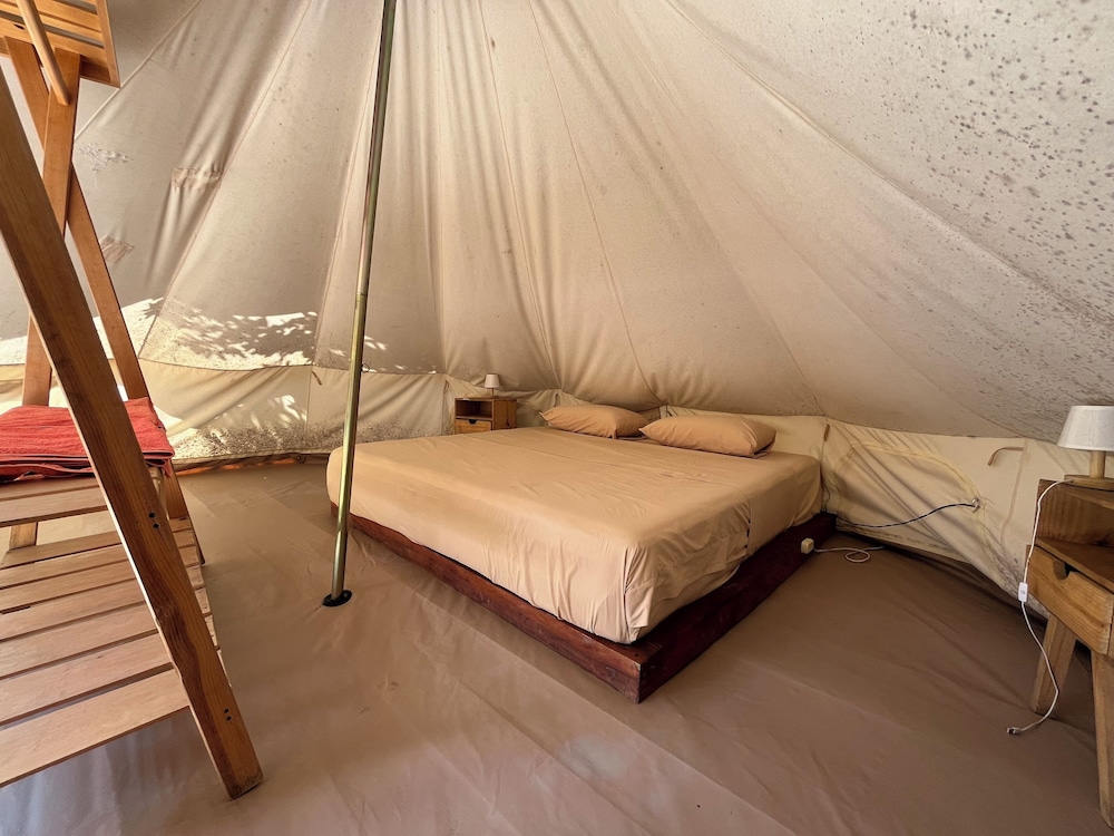 Basic Tent, Mountain View photo 2