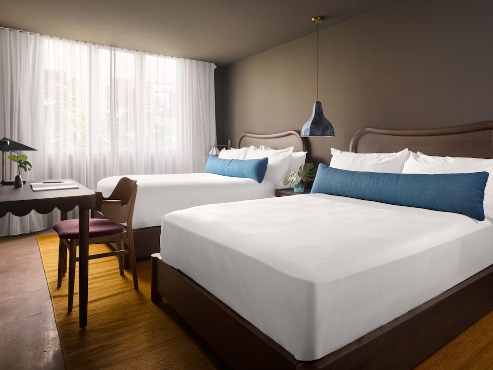 Grand Luxe 2 Bedroom Suite