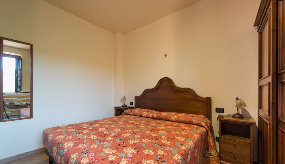 Family Apartment, 2 Bedrooms, Kitchenette, Garden Area
