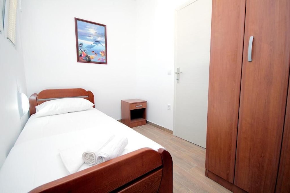 Comfort Apartment photo 2