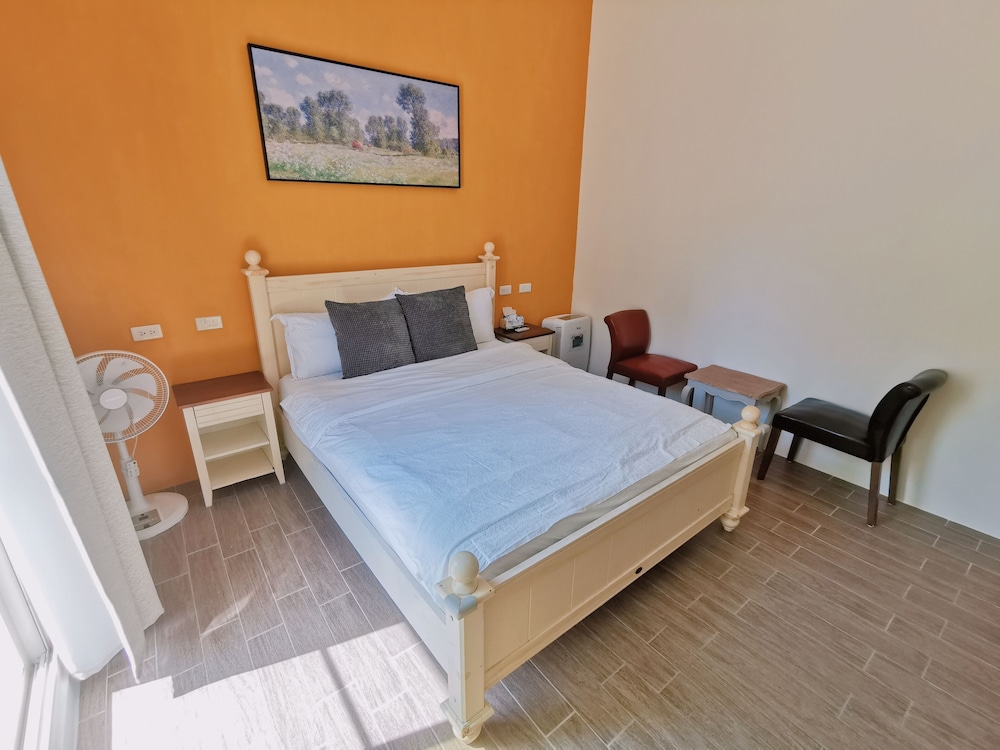 Deluxe Double Room, 1 Double Bed, Terrace, Garden Area photo 2