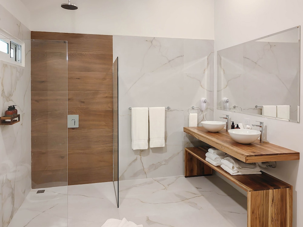 Tityra Junior Suites photo 3