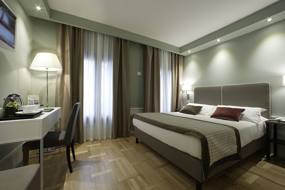 Superior Double Room Single Use, Non Smoking - Photo 6