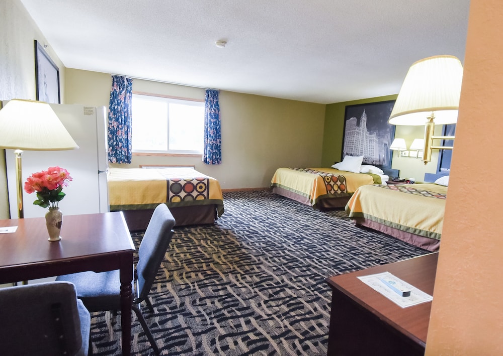 Suite, Multiple Beds - Photo 3