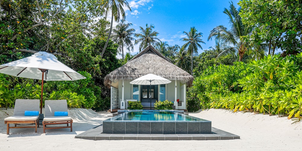 Villa, 1 King Bed (romantic Beach Pool)
