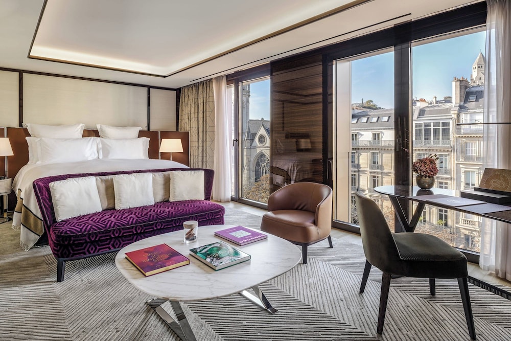 Junior Suite, City View