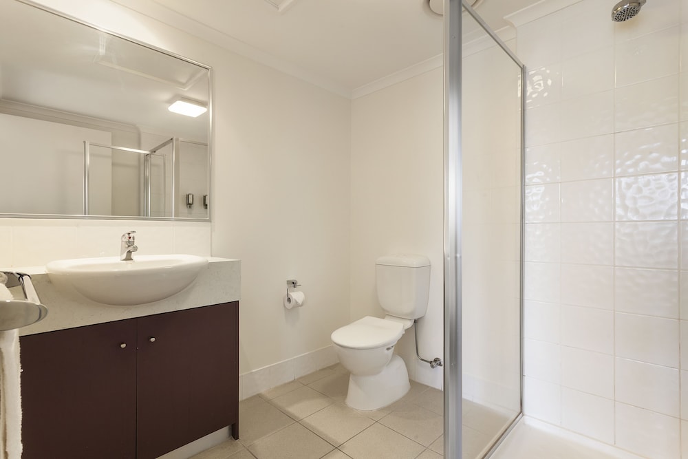 One Bedroom Apartment - Photo 9