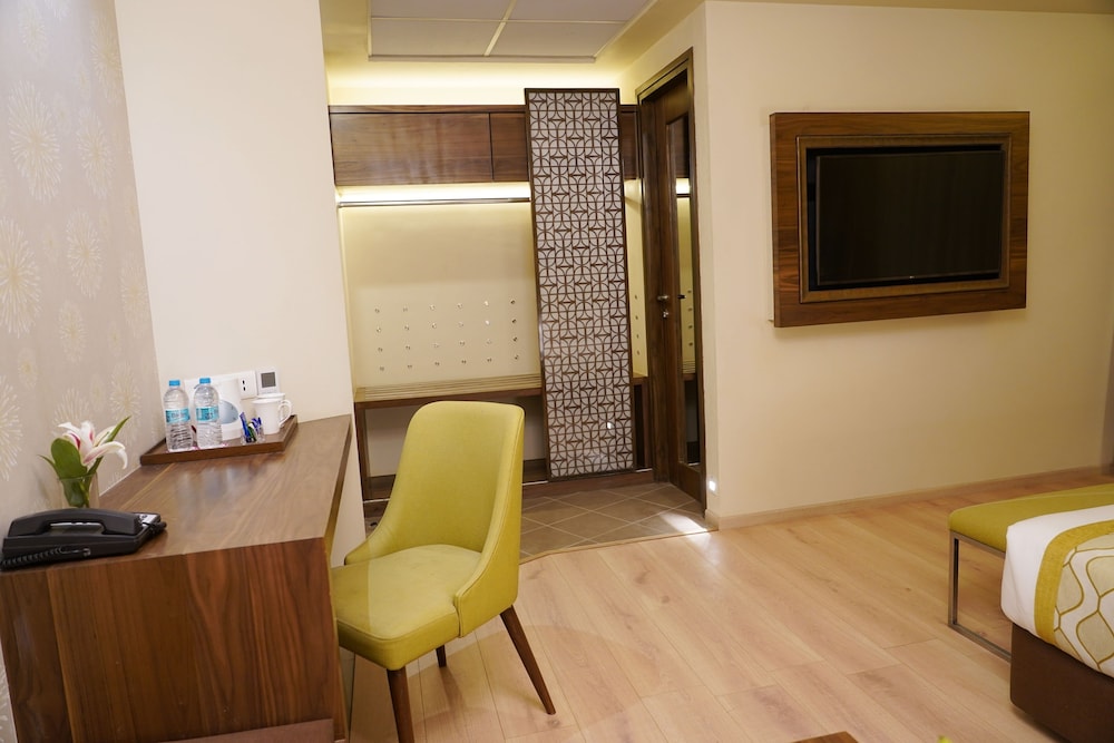 Nirvana Executive Room photo 3