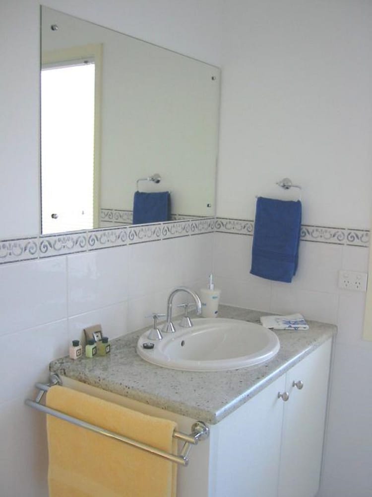 Lindsays Ocean View Suite photo 2