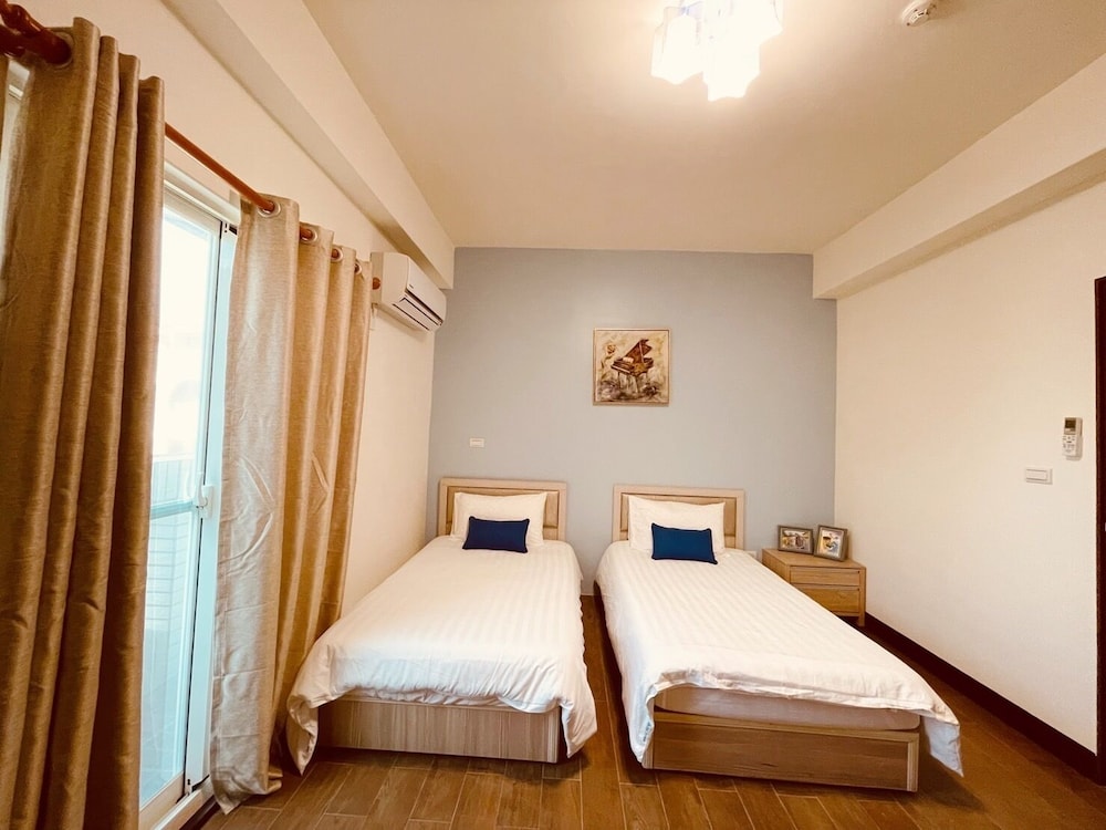 Business Twin Room photo 3