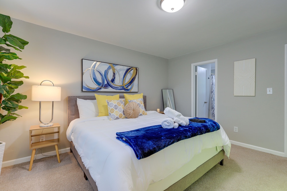 House (4 Bedrooms) photo 1