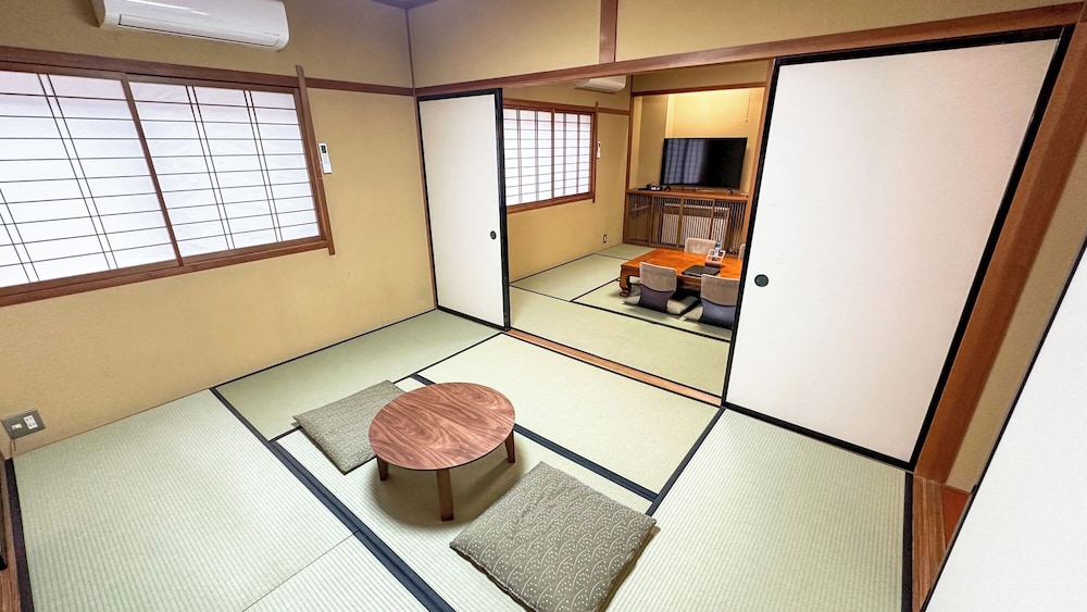 Deluxe Japanese-Style Room with Shared Bathroom, Non Smoking