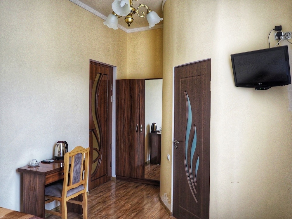Standard Twin Room, City View photo 2