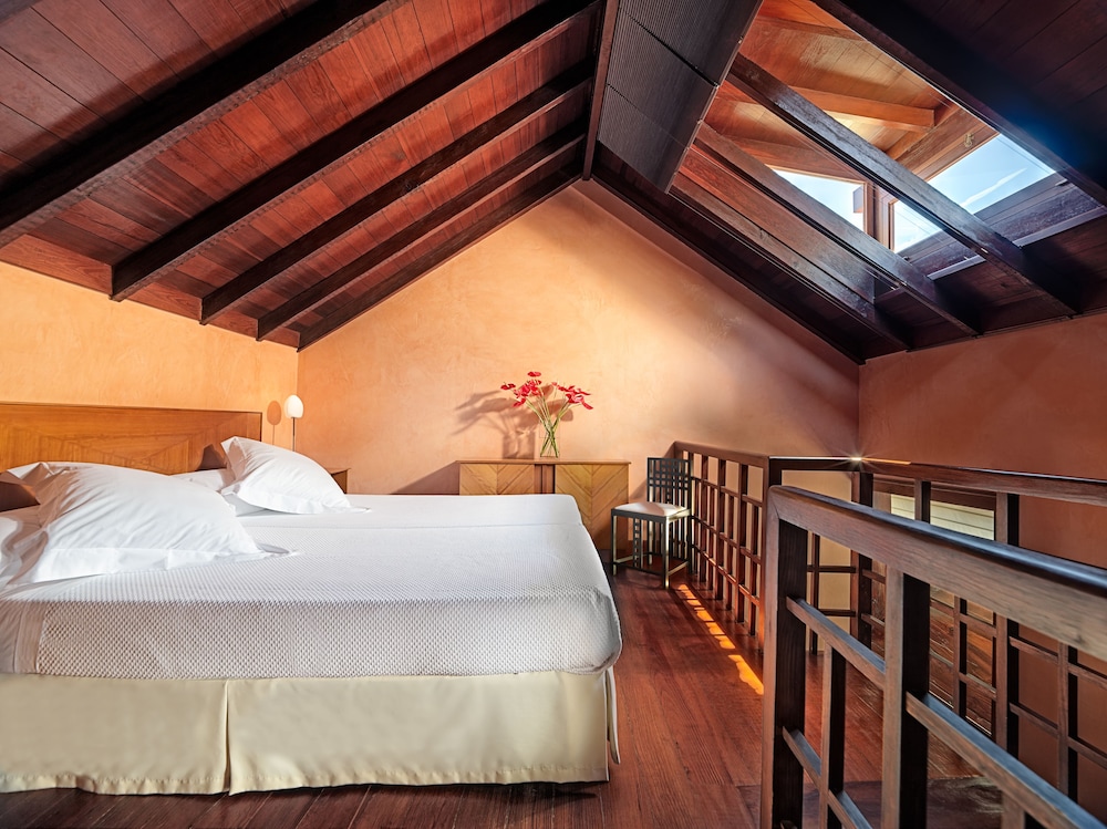 Duplex, 1 Queen Bed