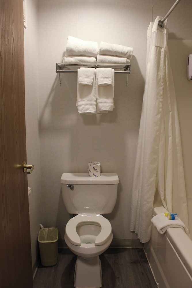 Room, 2 Queen Beds photo 3