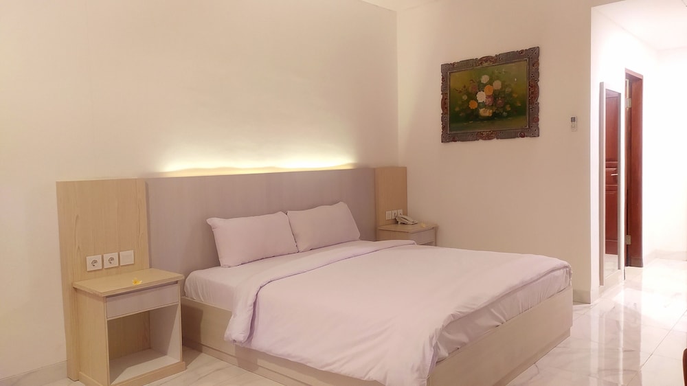 Deluxe Double or Twin Room - Photo 9