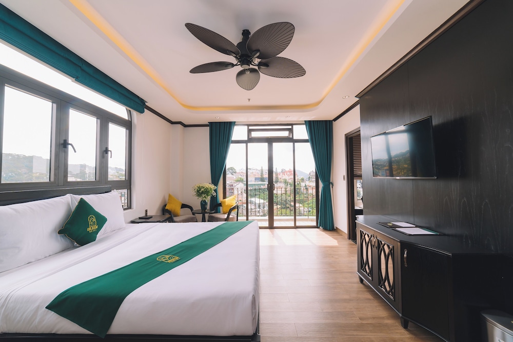 Premium Double Room - Photo 6