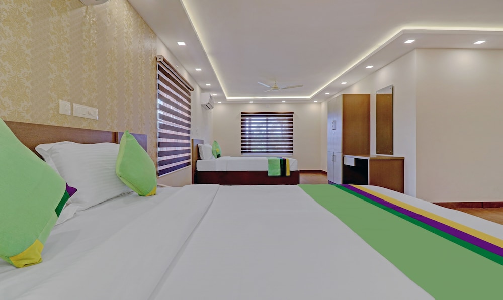 Deluxe Room - Photo 1