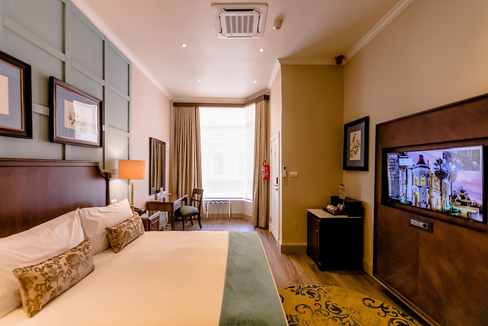 Luxury Suite photo 1