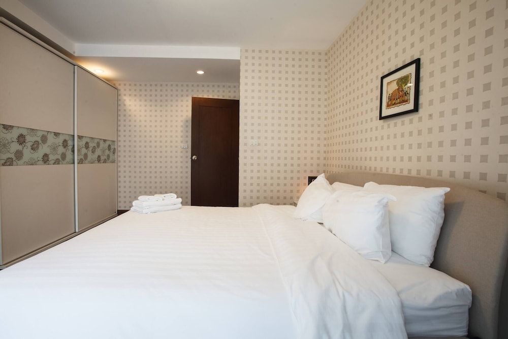 Apartment, 2 Bedrooms, Accessible, Balcony photo 2