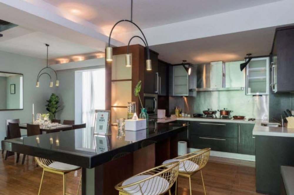 Design Apartment, 3 Bedrooms, River View photo 2