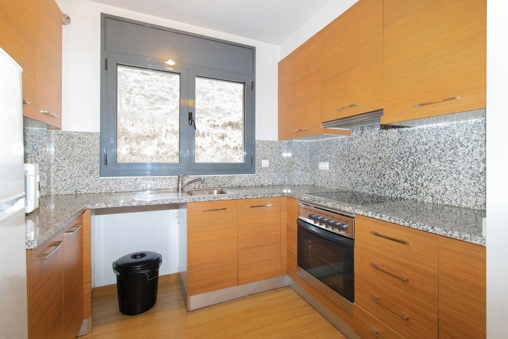 Basic Studio, 1 Bedroom photo 3
