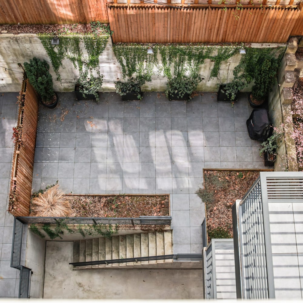 Riverbank I by Rove Travel 1BR UWS Townhome, Foto 6