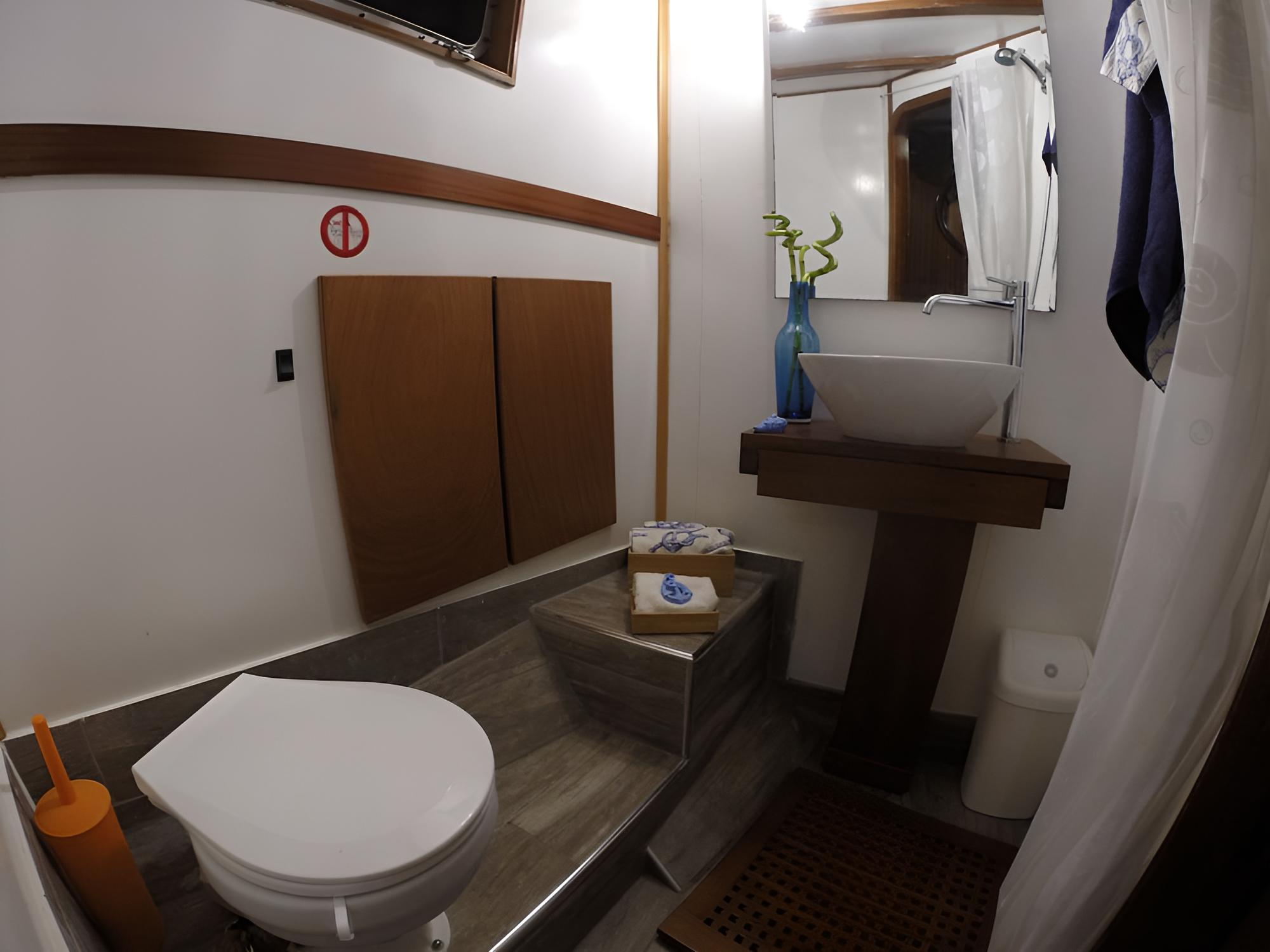 Suite, 3 Bedrooms, Sea Facing (Yacht) photo 2
