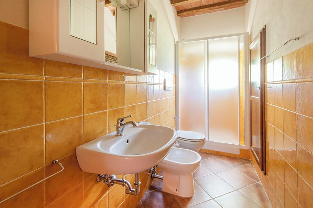 Comfort Apartment, 3 Bedrooms, Mobility Accessible, Pets Allowed photo 3