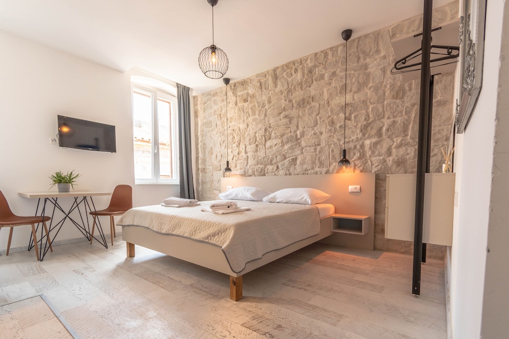 City Studio Suite