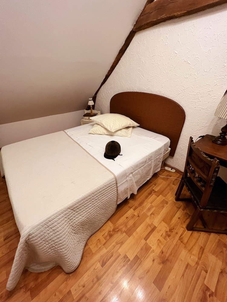 Standard Room photo 1