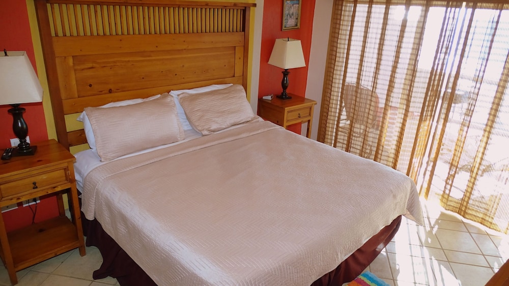Condo, 2 Bedrooms