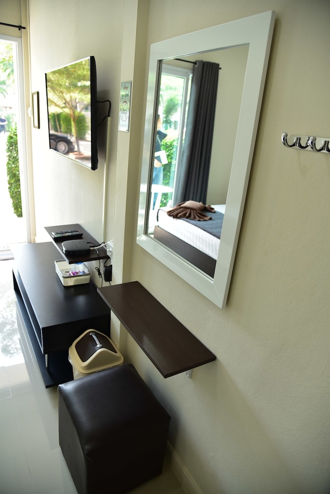 Standard Room For Adults Only (Single) photo 3