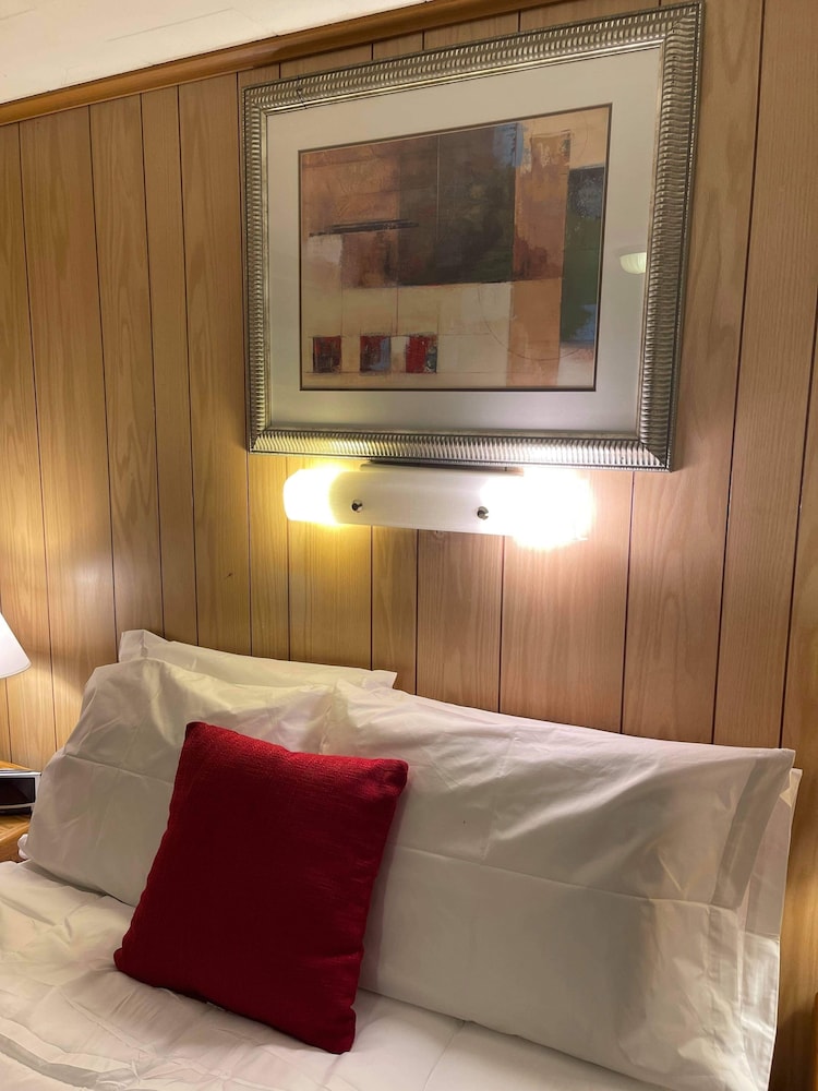 Budget Double Room, Non Smoking photo 1