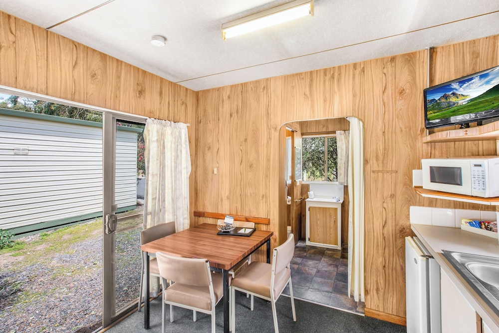 Budget One Bedroom Park Cabin photo 3