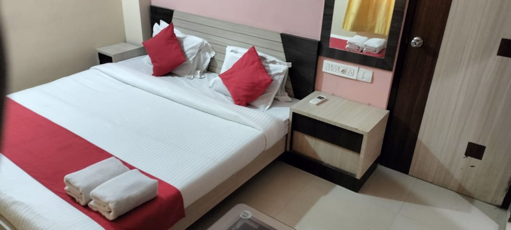 Superior Double Room, City View