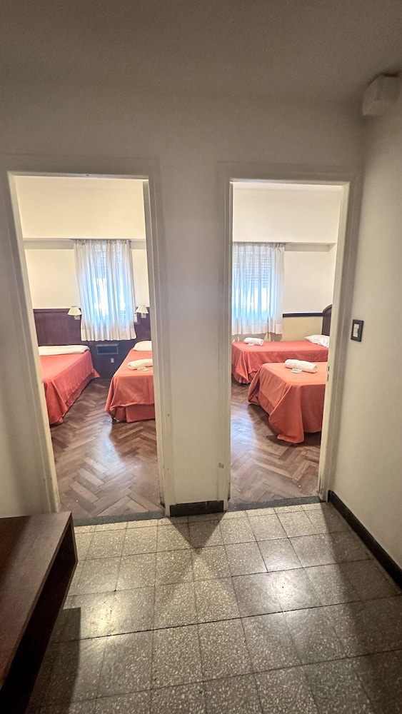 Room, Multiple Beds photo 1
