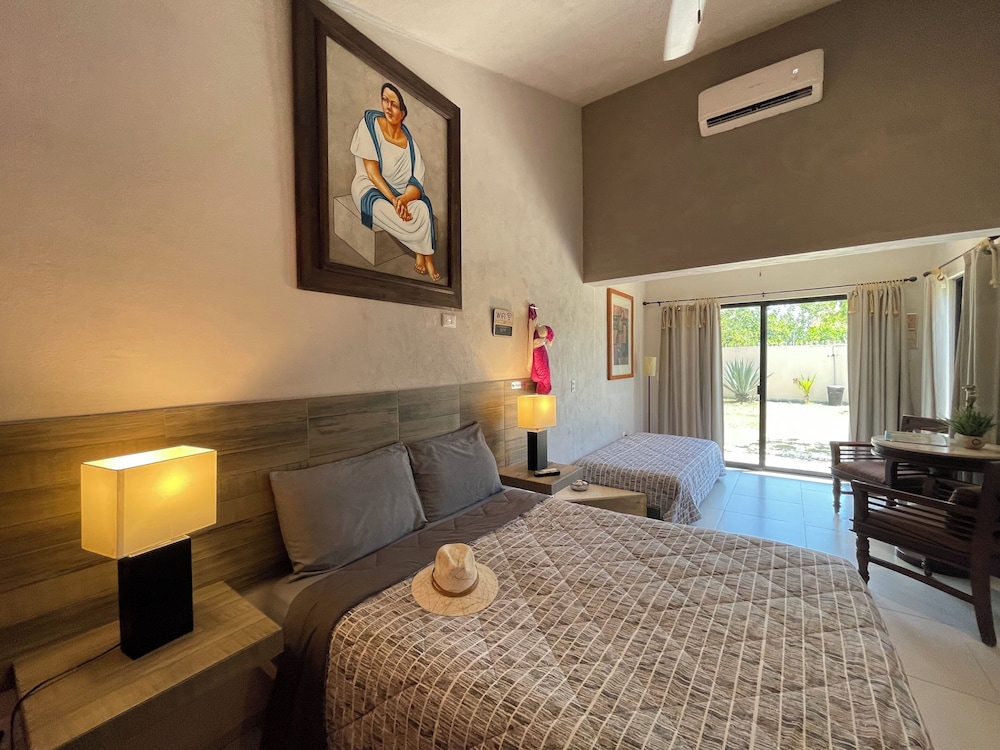 Deluxe Triple Room, 1 Bedroom, Non Smoking, Garden View