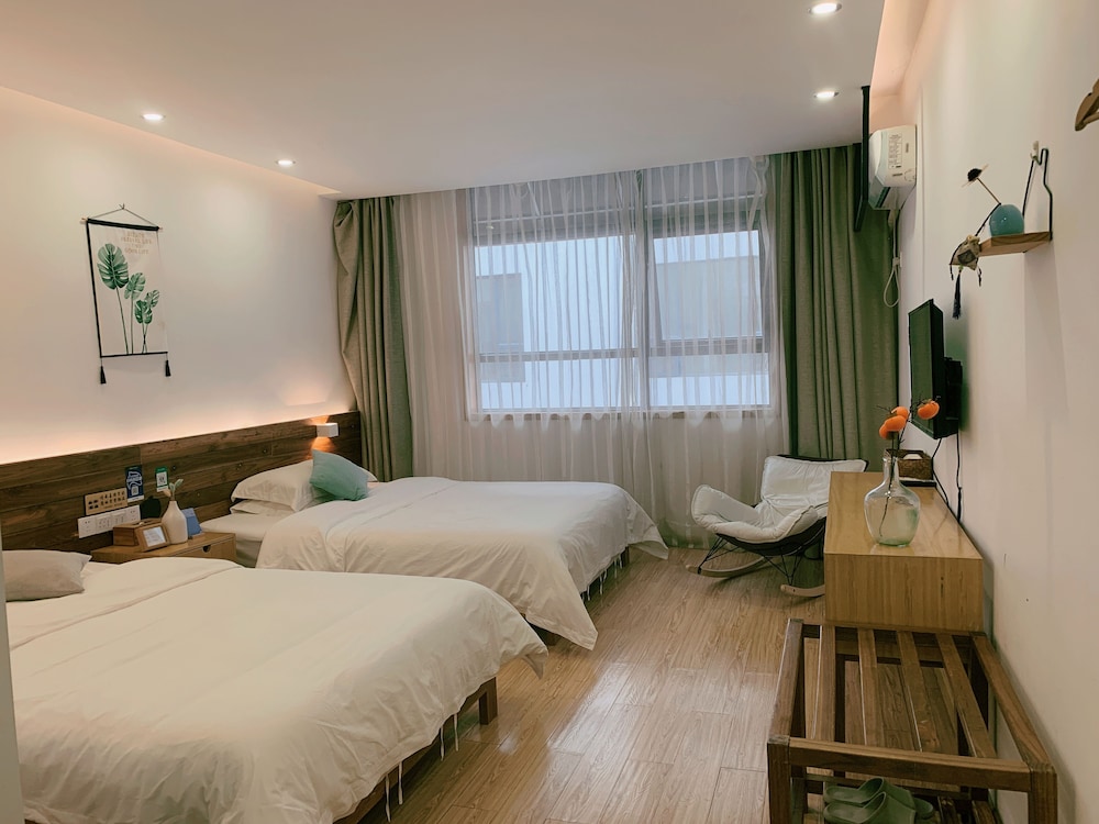Comfort Double or Twin Room, 2 Double Beds, Non Smoking, Private Bathroom photo 1