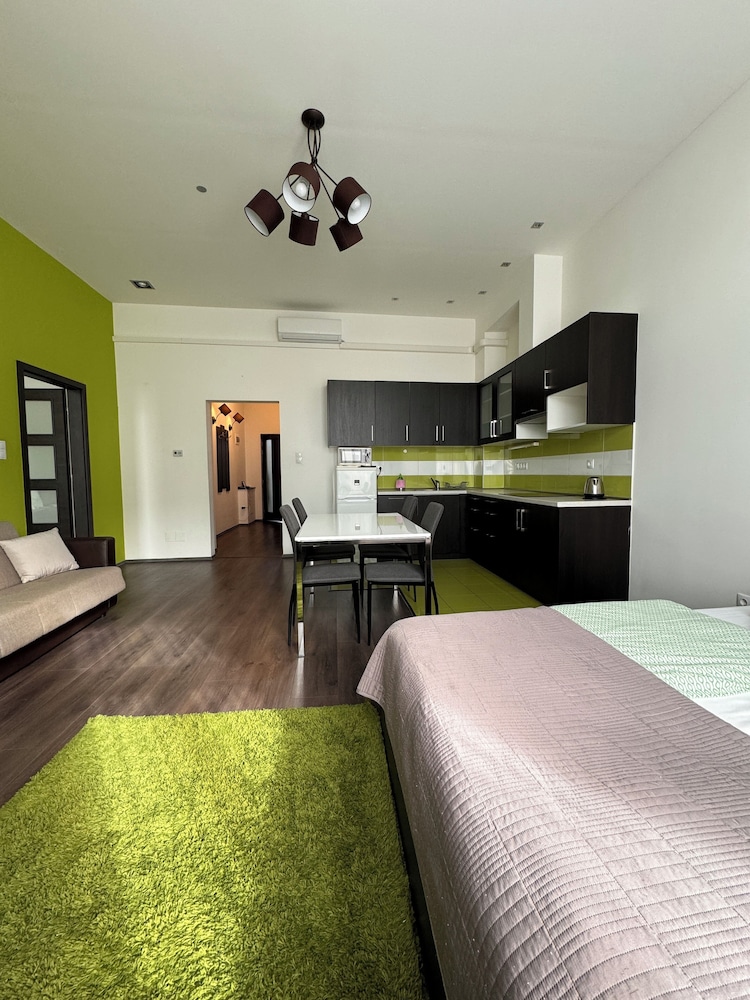 Family Apartment (1)