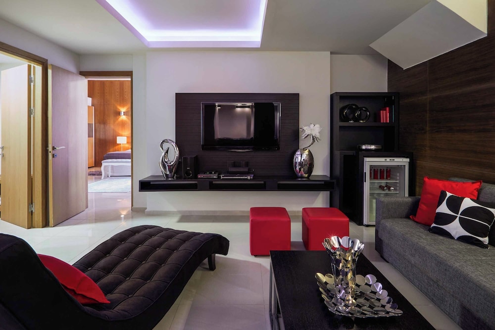 Villa (4 Bedrooms) photo 2