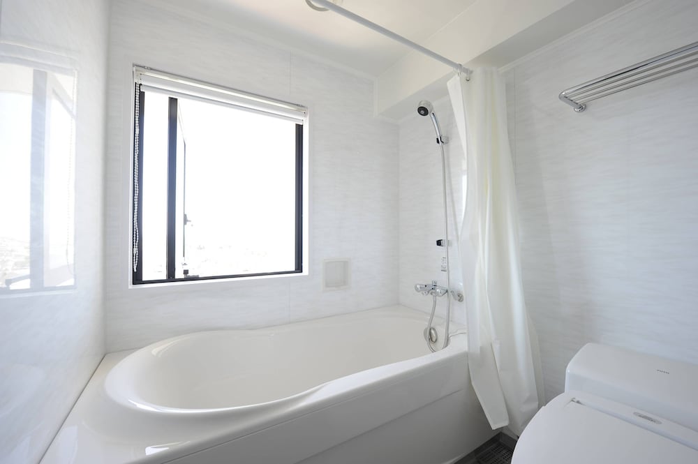 Twin Room High Floor, Non-Smoking photo 2