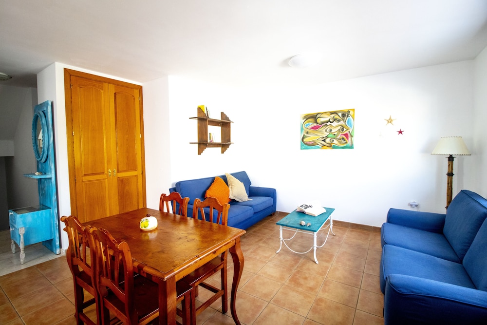Shared Dormitory, Shared Bathroom (1 Bed In A 4 Or 5 Bed Dormitory Room) photo 2