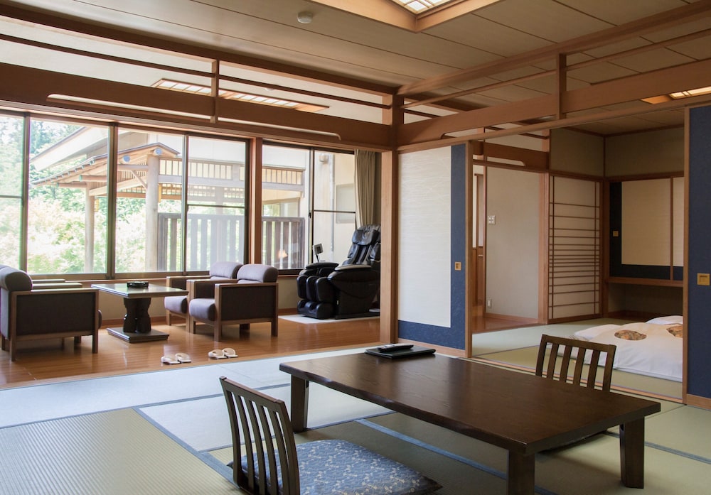 Standard Suite, Non Smoking, Garden View photo 1
