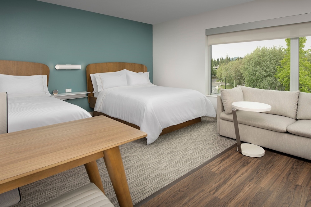 Studio, 2 Queen Beds (Mobility Accessible, Tub)