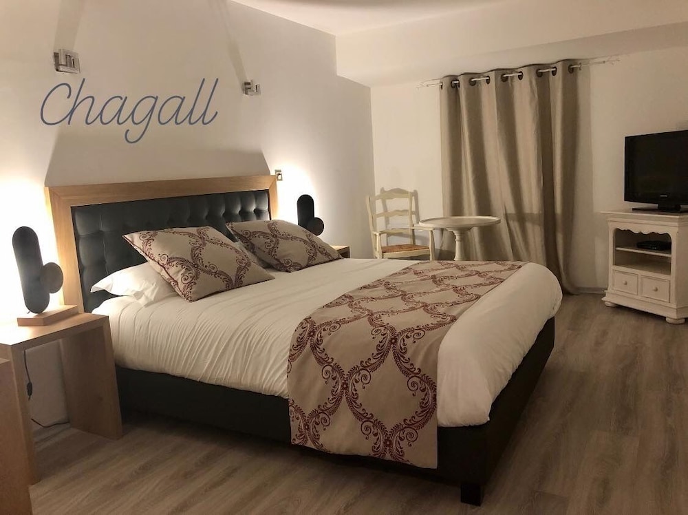 Double Room (Chagall) photo 1